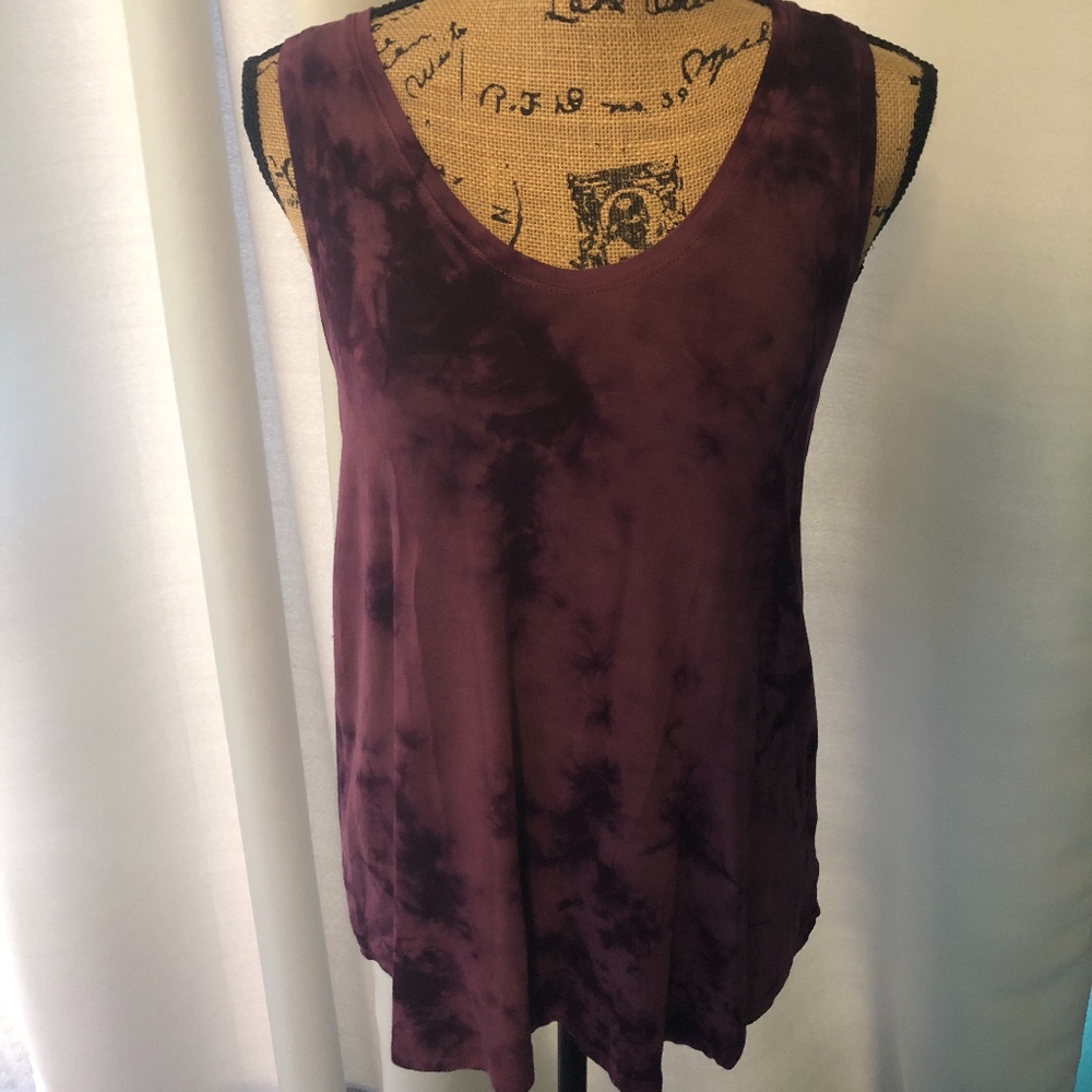 AEO Top